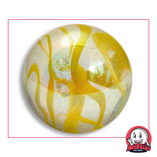 Grande bille Ruban Jaune en verre transparent incolore à rubans jaune moutarde et or, vue de dessus, 50 mm de diamètre