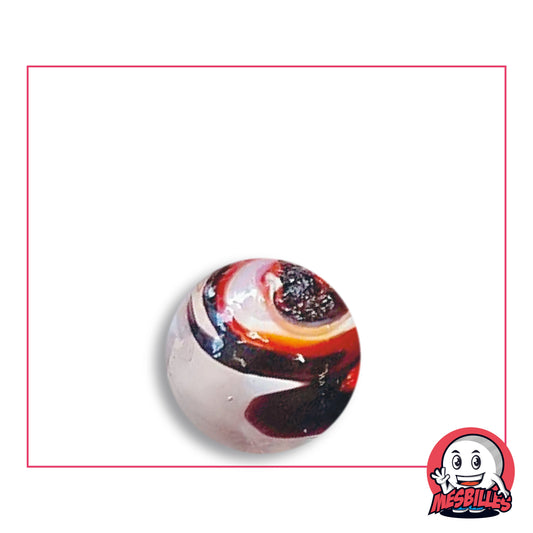 Biglia Speedy Nera e Rossa 16 mm KimPlay Collector in vetro dal fondo pallido lattiginoso, spirale rossa e arancione, fasce quasi nere, vista dall'alto, 16 mm di diametro